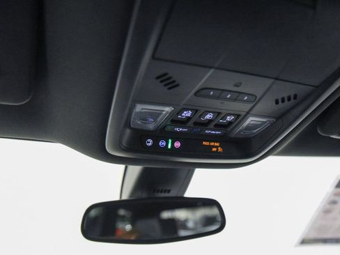 Used 2024 Buick Enclave Essence w/ Experience Buick Package image 29