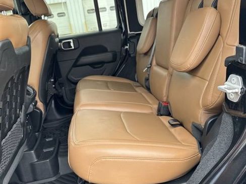 Used 2021 Jeep Wrangler Unlimited Rubicon 4xe w/ Steel Bumper Group image 56