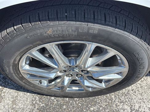 Used 2023 Buick Enclave Essence w/ Experience Buick Package image 12