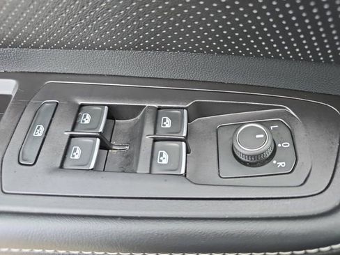 Used 2024 Volkswagen Atlas SE FWD image 28