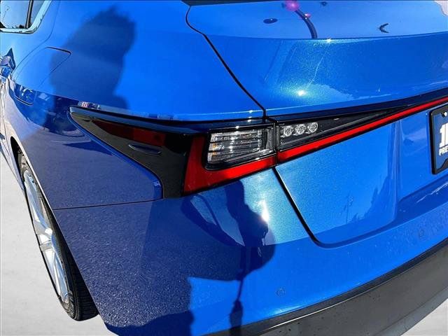 Used 2024 Lexus IS 300 w/ Comfort Package RWD image 29
