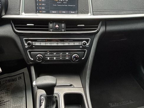 Used 2019 Kia Optima LX w/ LX 17" Wheel Package FWD image 11