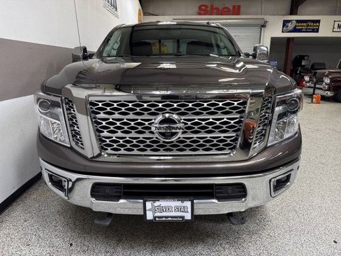 Used 2018 Nissan Titan Platinum Reserve w/ Platinum Utility Package image 2
