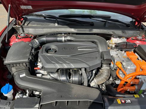 Used 2025 Hyundai Sonata SEL FWD image 32