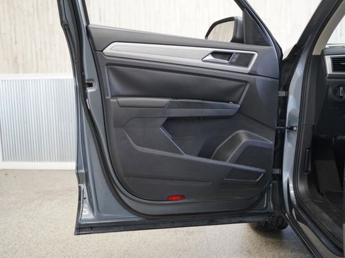 Used 2019 Volkswagen Atlas SE FWD image 29