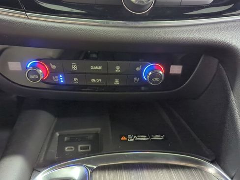 Used 2023 Buick Enclave Avenir w/ Avenir Technology Package AWD/4WD image 18