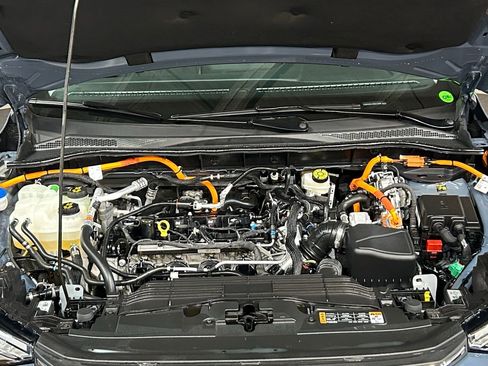 Used 2024 Ford Escape SE image 86