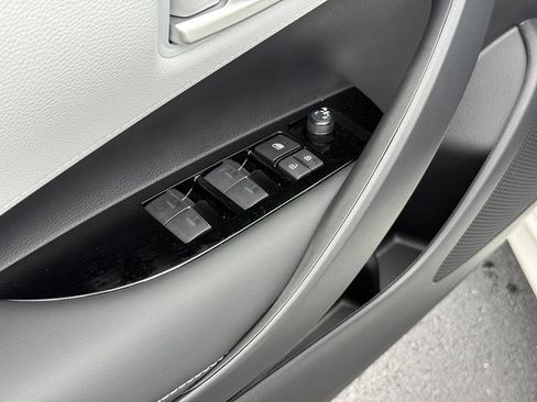 New 2026 Toyota Corolla SE FWD image 11
