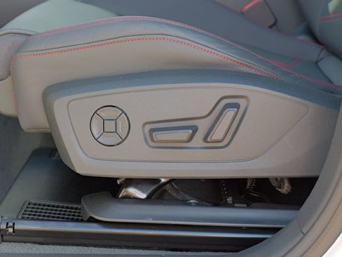 New 2025 Audi Q3 2.0T Premium Plus image 27