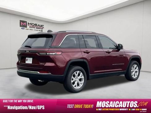 Used 2023 Jeep Grand Cherokee Limited w/ Luxury Tech Group II AWD/4WD image 7