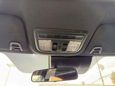 Used 2019 Honda Civic EX image 17