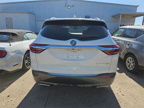 Used 2019 Buick Enclave Essence image 4