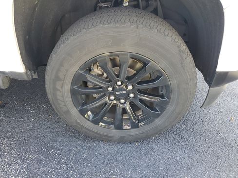 Used 2022 GMC Canyon Elevation w/ Elevation Premium Package image 2