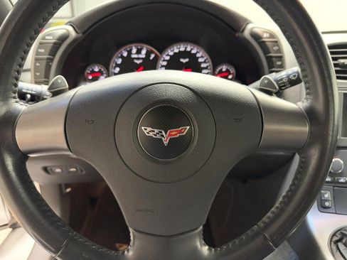 Used 2006 Chevrolet Corvette Coupe w/ Preferred Equipment Group RWD image 24