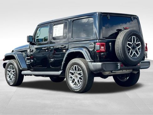 Used 2024 Jeep Wrangler Unlimited Sahara AWD/4WD image 5