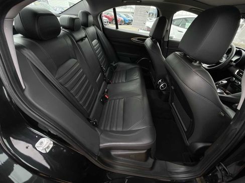 Used 2020 Alfa Romeo Giulia Ti w/ Quick Order Package 22X Lusso image 27