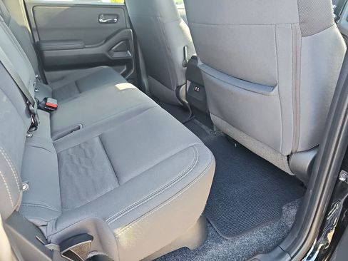 Used 2023 Nissan Frontier SV w/ Midnight Edition Package RWD image 15