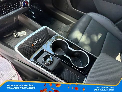 New 2027 Chevrolet Equinox LT w/ Convenience Package II FWD image 23