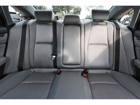 Used 2019 Honda Accord EX image 13