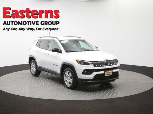 Used 2022 Jeep Compass Latitude w/ Convenience Group AWD/4WD image 49
