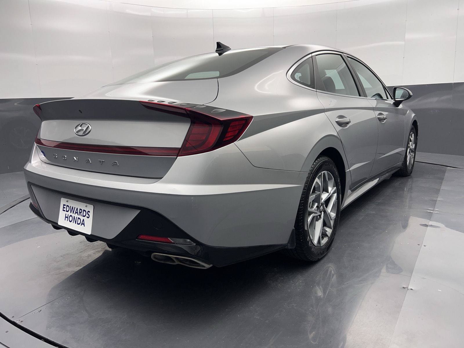 Used 2023 Hyundai Sonata SEL w/ Winter Weather Package FWD image 30