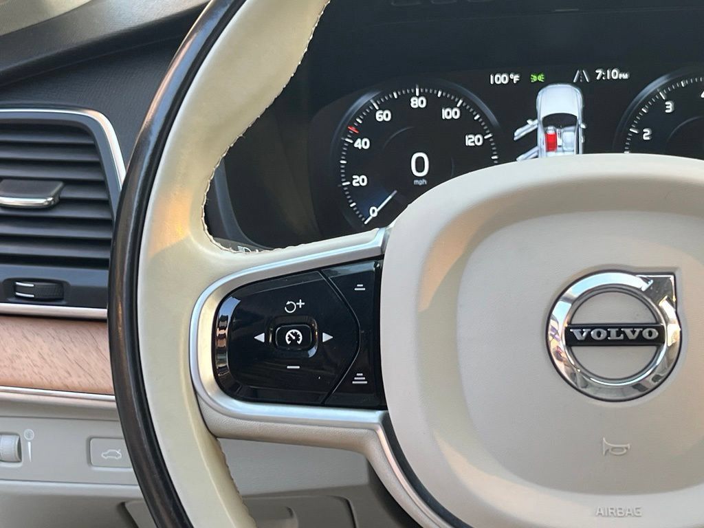 Used 2021 Volvo XC90 T6 Momentum w/ Climate Package AWD/4WD image 19