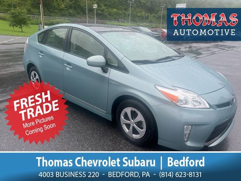 Used 2014 Toyota Prius Three w/ Solar Roof Package FWD image 1