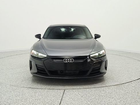 Used 2022 Audi RS e-tron GT image 2