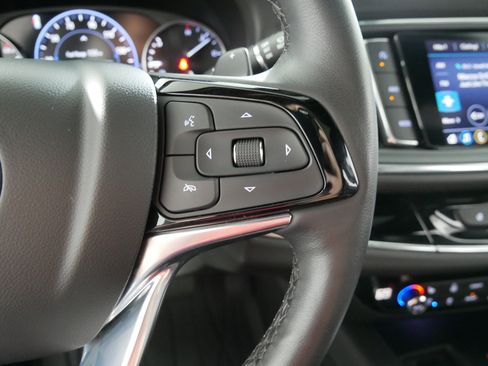Used 2024 Buick Enclave Avenir w/ Avenir Technology Package AWD/4WD image 28