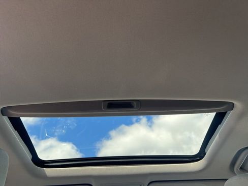 Used 2022 Honda CR-V EX image 36