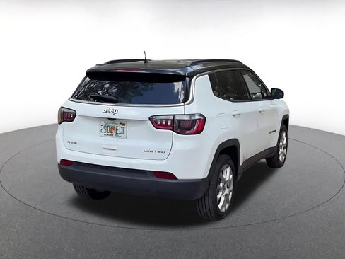 Used 2025 Jeep Compass Limited image 14