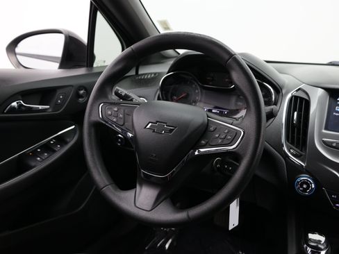 Used 2018 Chevrolet Cruze LT w/ Redline Edition FWD image 26