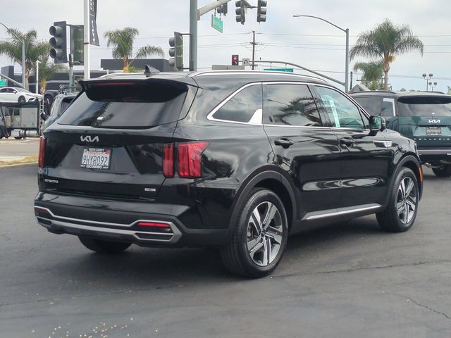 Certified 2023 Kia Sorento SX Prestige AWD/4WD image 3