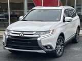 Used 2017 Mitsubishi Outlander SEL image 2