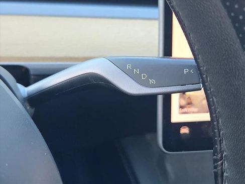 Used 2022 Tesla Model 3 Long Range AWD/4WD image 11