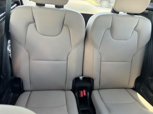 Certified 2026 Volvo XC90 B6 Plus AWD/4WD image 12