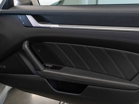 Used 2022 Porsche 911 Turbo AWD/4WD image 9