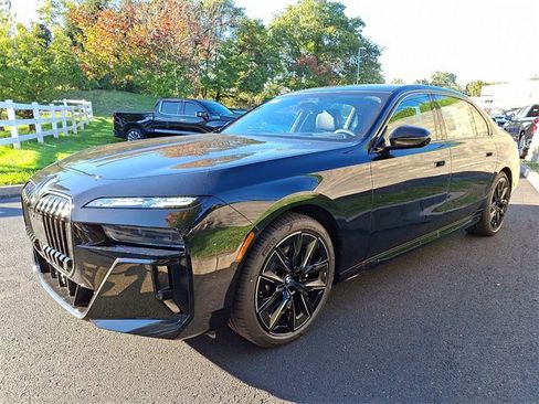 New 2026 BMW 760i xDrive 760i xDrive w/ Executive Package image 3