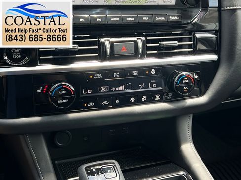 Used 2025 Nissan Pathfinder SL FWD image 41