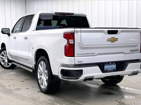 Used 2023 Chevrolet Silverado 1500 High Country w/ High Country Premium Package image 11