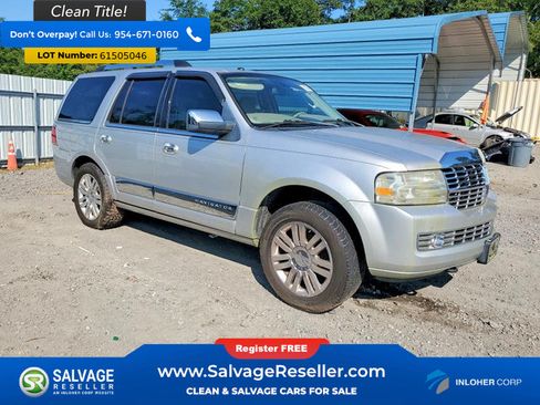 Used 2011 Lincoln Navigator 4WD image 5