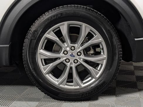 Certified 2022 Ford Explorer XLT w/ Equipment Group 202A RWD image 27