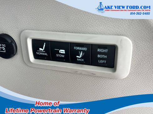 Used 2022 Chrysler Pacifica Limited FWD image 6