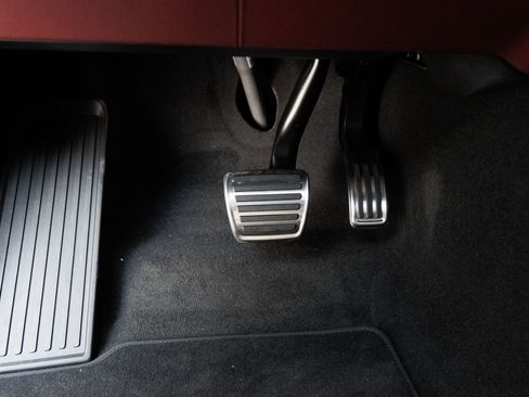 Certified 2026 Porsche Cayenne GTS AWD/4WD image 15