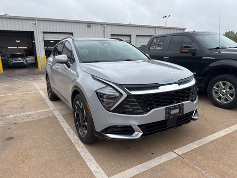 Used 2024 Kia Sportage SX image 1