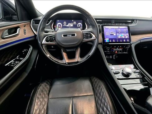 Used 2021 Jeep Grand Cherokee L Summit w/ Luxury Tech Group V image 7