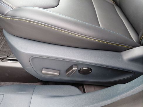 New 2026 Ford Maverick Lobo image 24