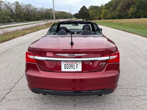 Used 2012 Chrysler 200 S image 9