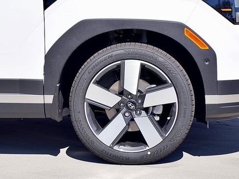 New 2025 Hyundai Santa Fe Limited image 8