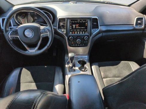 Used 2018 Jeep Grand Cherokee Altitude image 18